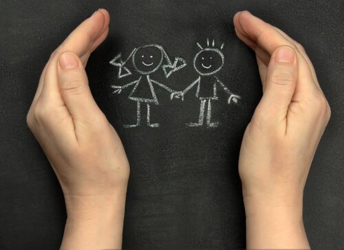 Ansicht: Sonderberichterstatterin informiert sich über sexualisierte Gewalt an Kindern